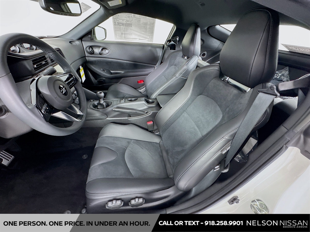New Pearl White Tricoat/Super Black 2026 Nissan Performance for