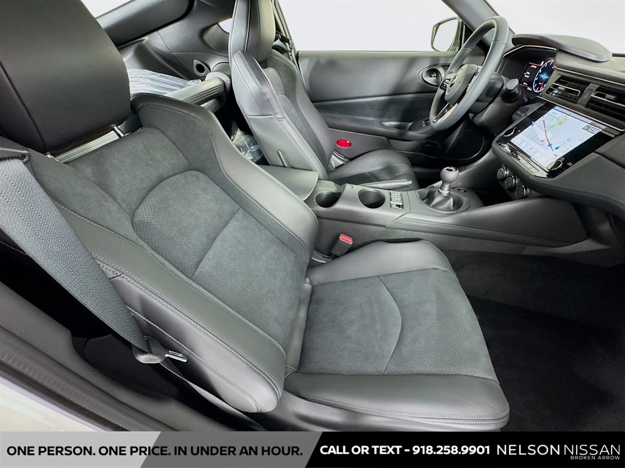New Pearl White Tricoat/Super Black 2026 Nissan Performance for
