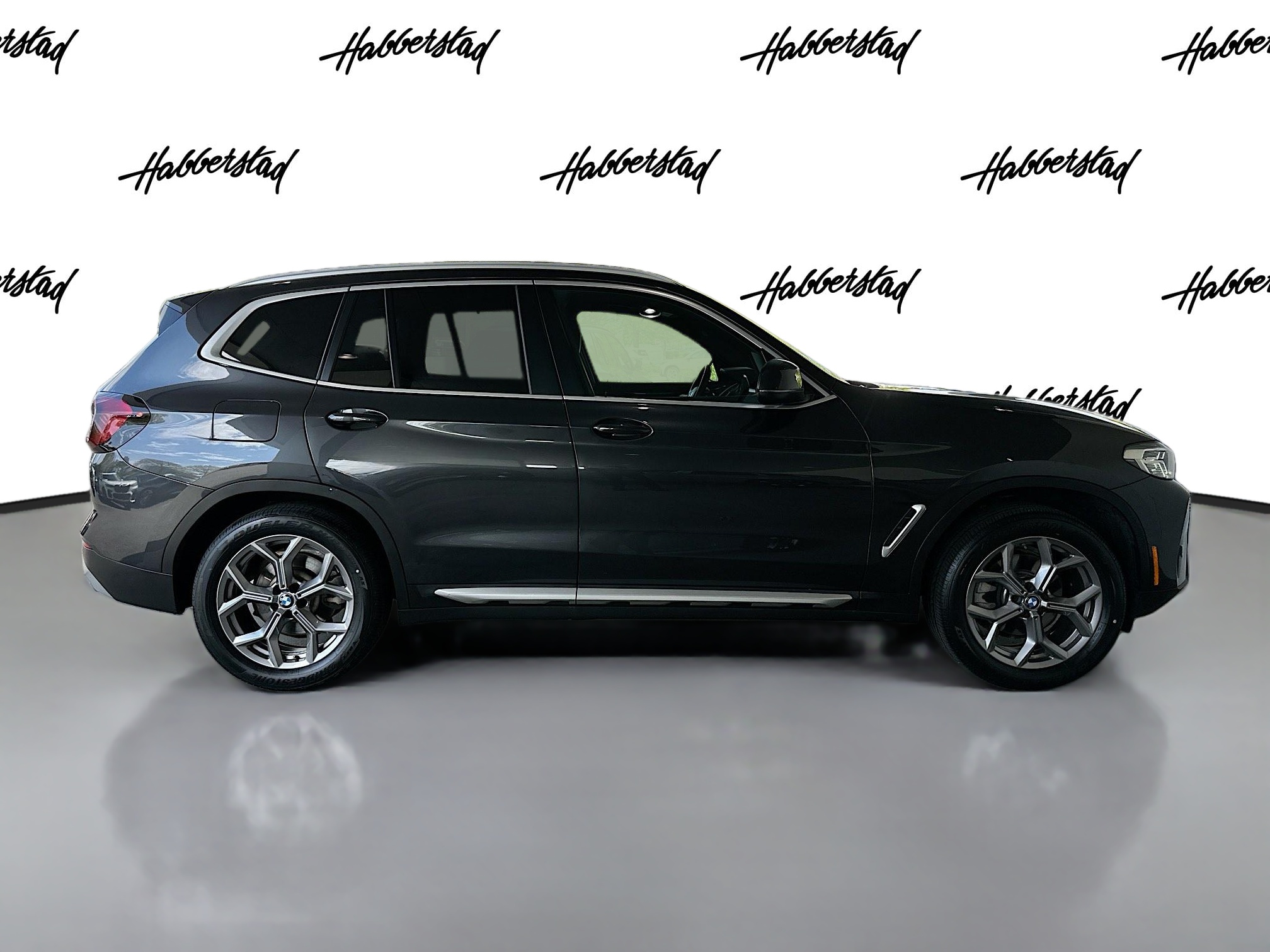 Used Dark Graphite Metallic 2023 BMW xDrive30i for Sale in Bay
